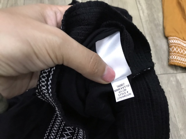 Áo croptop bẹt vai vnxk