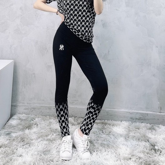 (HÀNG XUẤT XỊN) Quần Legging nhiều logo chân 1832 M//L//B MONOGRAM LEGGING Made in V/N full tag code  SIZE S M L