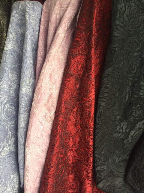 Vải gấm vân hoa