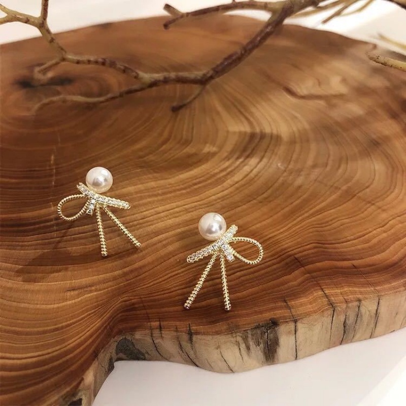 Khuyên Tai Nơ Đính Đá Và Ngọc Trai Phong Cách Hàn Quốc