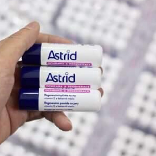 SON DƯỠNG MỠ HƯƠU ASTRID DƯỠNG ẨM LÀM HỒNG MÔI | BigBuy360 - bigbuy360.vn