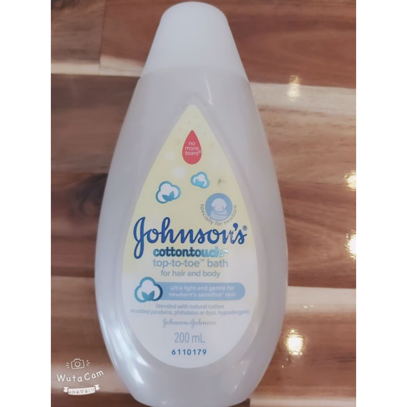 Sữa Tắm Gội Toàn Thân Johnson Baby Cottontouch (200ml)