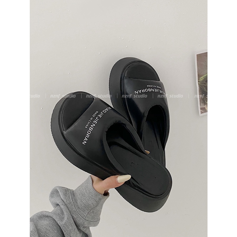 Dép Đi Ngoài Trời Đế Dày 2022 Thời Trang Mùa Hè Cho Nữ