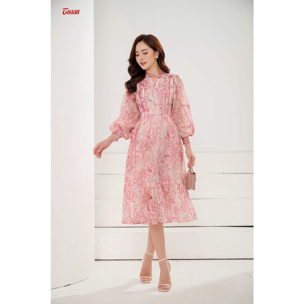 Đầm tơ in hoa tím hồng, dáng dài tà bong thêu bô đê Toson 43535P82