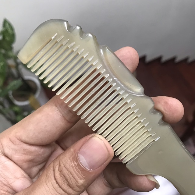Lược sừng xuất Nhật (Size: M - 17cm) Lược khía thon gọn đẹp - COH163 - Horn Comb of HAHANCO
