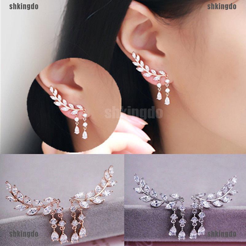 Khuyên tai tua rua mặt hình lá đính đá duyên dáng