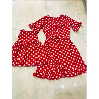 Đầm đôi mẹ và bé chấm bi nổi bật