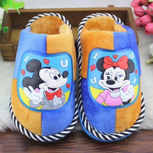 Dép bông hình Mikey Mouse siêu cute cho bé