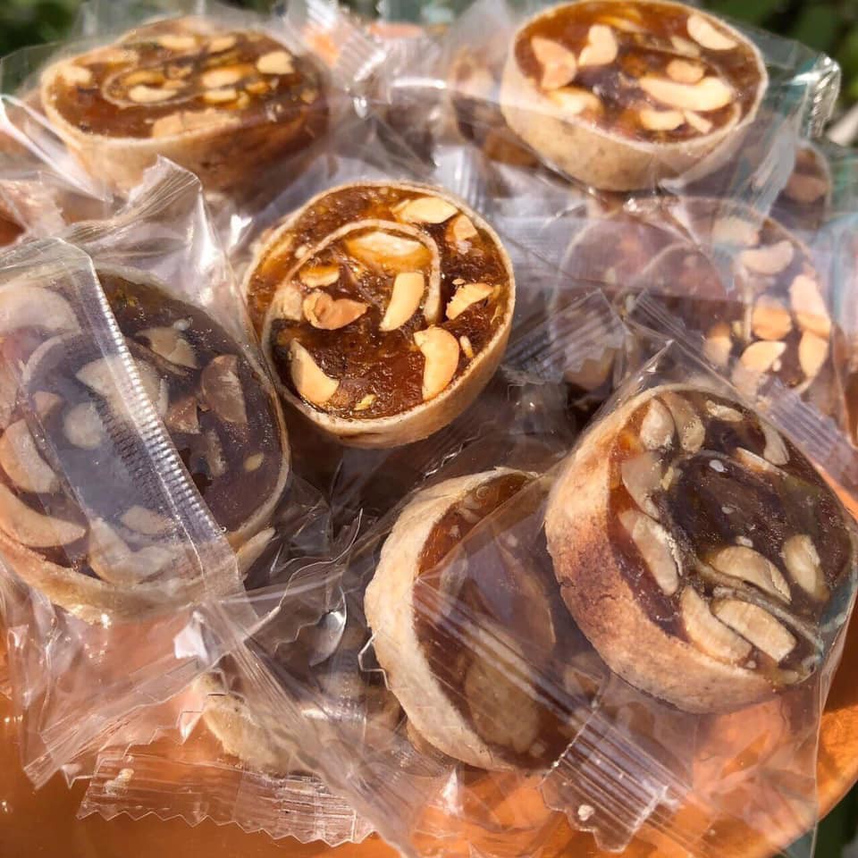 Kẹo Chuối Cuộn Gừng Đậu Phộng - Túi Zip 500g - Đặc Sản Bến Tre