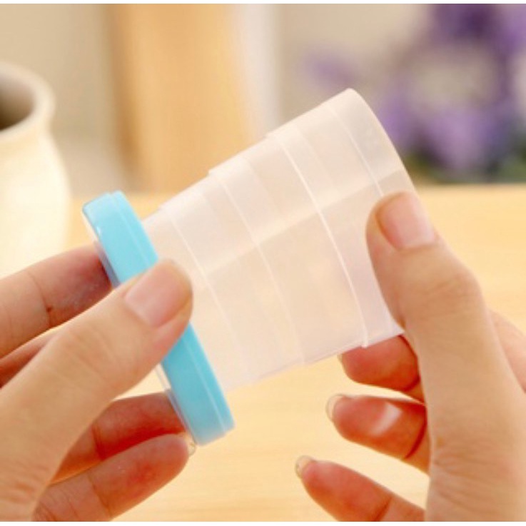 Cốc nhựa gấp gọn du lịch tiện lợi đi xa cho mẹ và bé