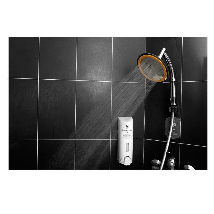Đầu vòi hoa sen hàng đầu Phụ kiện phòng tắm Vòi hoa sen Chất liệu tiết kiệm nước Đầu mưa mạ Chrome với Tay cầm