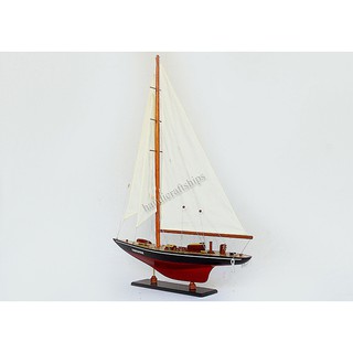 Mô hình du thuyền Endeavour (Đỏ - Đen) 50cm