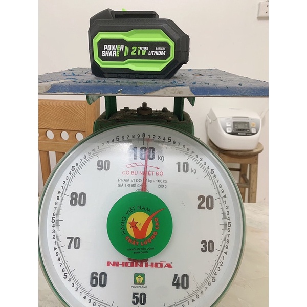 MÁY SIẾT BU Lông Mẫu  MỚI LLDB80B Lực Khủng 800N.M  HÀNG NỘI ĐỊA  KHÔNG CHỔI THAN. Máy 2 pin 15cell