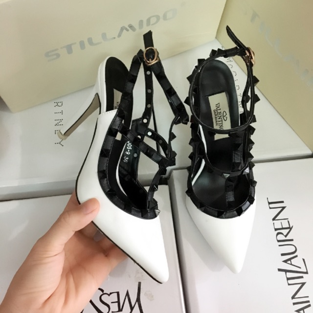Valentino phiên bản mới.