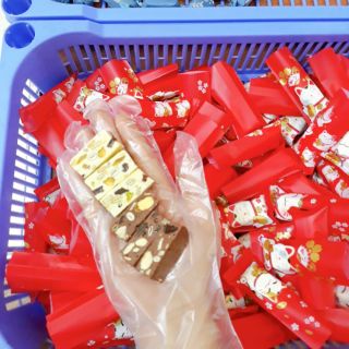 Kẹo nougat, kẹo sữa hạt, bánh bông tuyết handmade vị ngon nhà làm