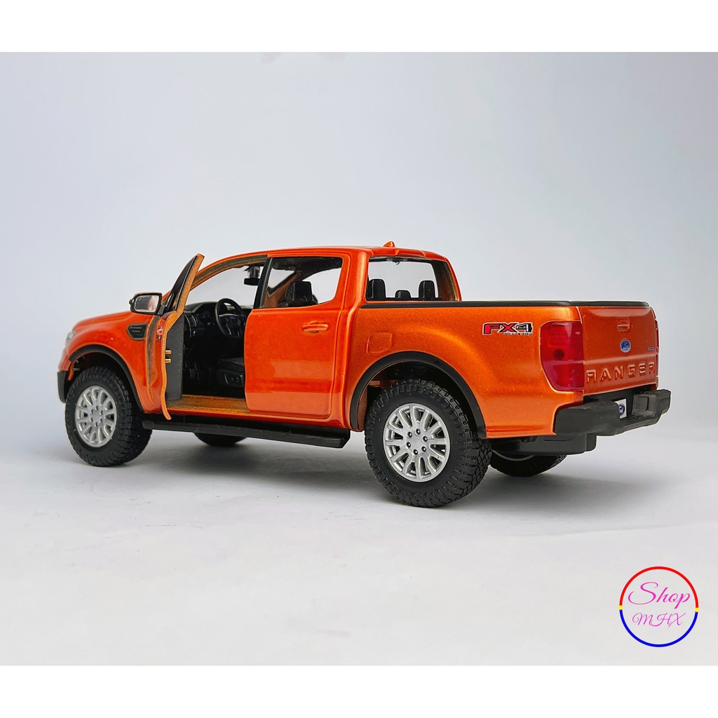 Xe mô hình bán tải Ford Ranger 2019 tỉ lệ 1:27 hãng Maisto Tặng kèm bộ biển số