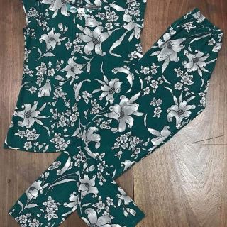 COMPO  5 BỘ MẪU QUẦN ỐNG LỬNG RỘNG  🍀 MẪU KIỂU:  Cổ Hoa Đăng 👉CHẤT LIỆU: vải thun gân tầm ý. Nhiều màu sắc cho các bạn