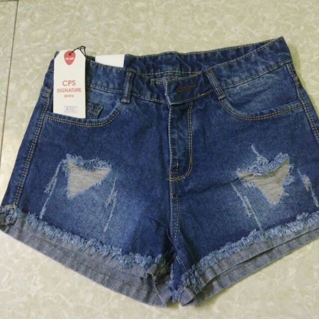 Quần short nữ thời trang ảnh chụp