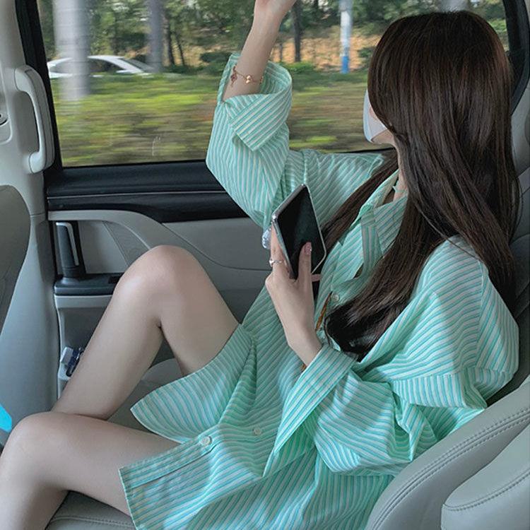 Áo Sơ Mi Cardigan Tay Dài Dáng Rộng Kẻ Sọc Màu Xanh Lá Phong Cách Hồng Kông Thời Trang Mùa Hè Cho Nữ 10 Ngày