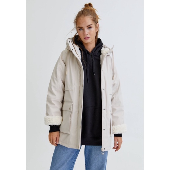 Áo khoác da parka trắng pullbear