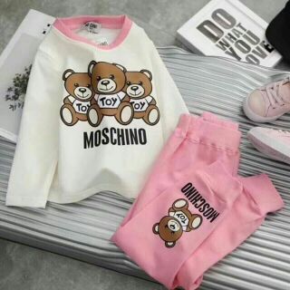 Bộ gấu Moschino
