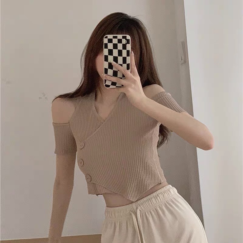 Áo dệt kim Forgirl tay ngắn kiểu hở vai phối cúc chéo phong cách Hàn Quốc quyến rũ dành cho nữ