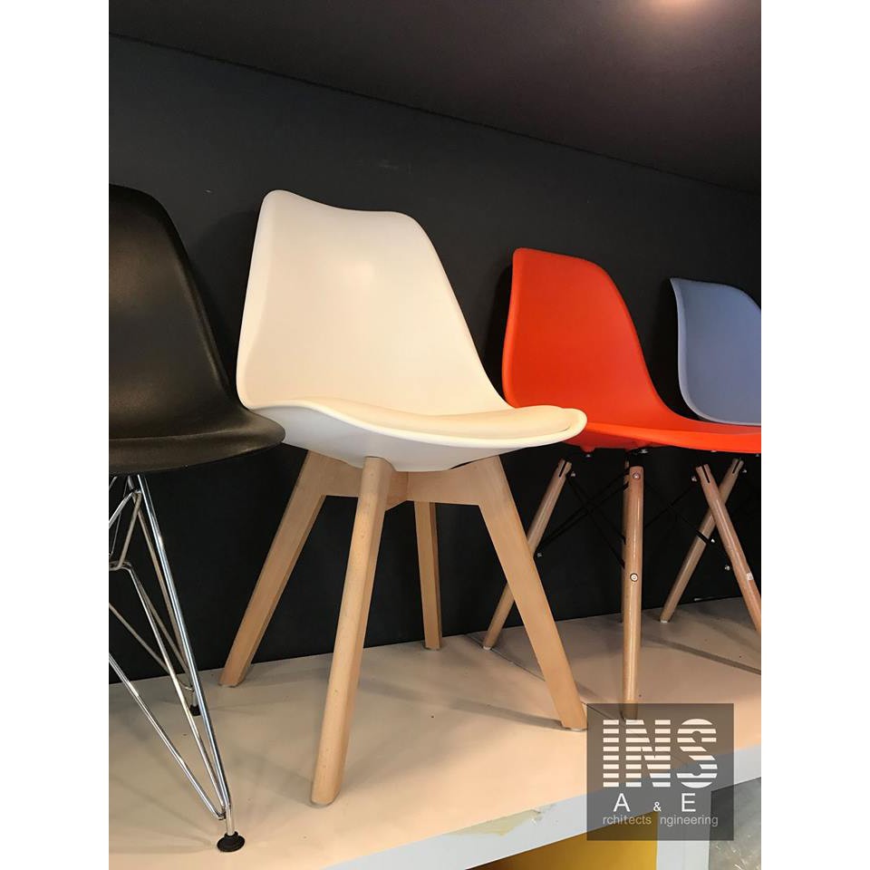 GHẾ EAMES ĐỆM DA (j05 )