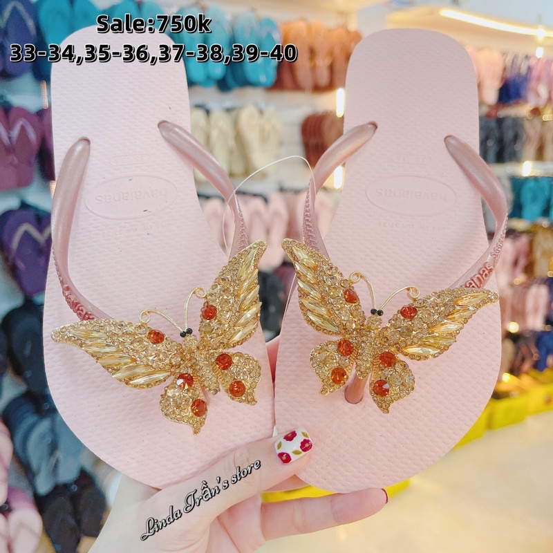 dép HVN trơn mix charm bướm chúa trà