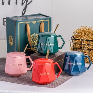 Ly sứ LỤC GIÁC cao cấp CÓ NẮP và THÌA, dung tích 350ml, họa tiết KIM CƯƠNG, cốc sứ quà tặng thông điệp cuộc sống ý nghĩa