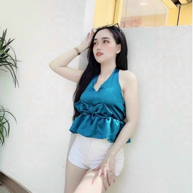 Áo yếm bèo phối nơ trước cực xinh  , chất phi bóng mềm mịn