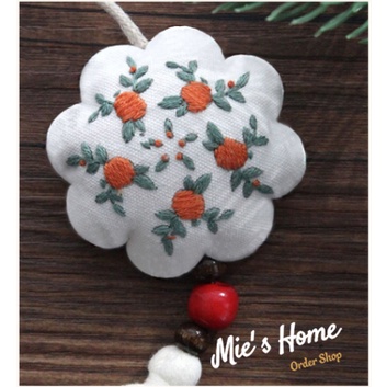 DIY bộ kit thêu tay Trang trí treo Túi Thơm Thêu Hình Hoa Cỏ Mùa Xuân Làm Quà Tặng Móc khóa trang trí Ô tô - MIE Shop