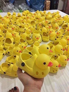 Dép vịt thái lan cho bé