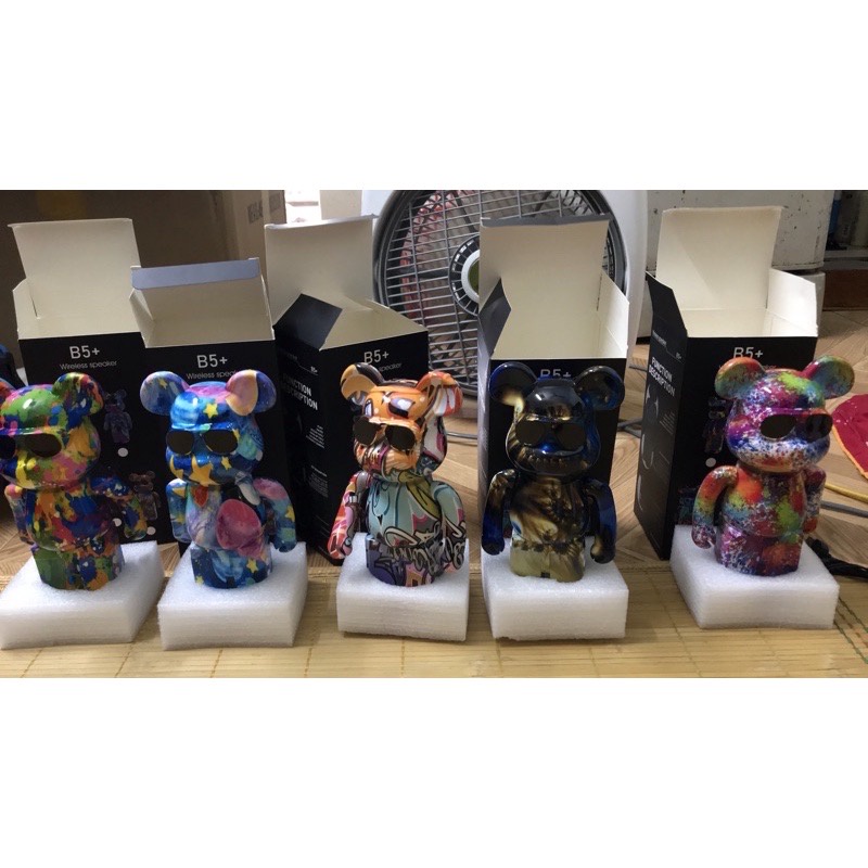 Loa Gấu Bluetooth Bearbrick KAWS B5 Plus - Loa không dây Mini Decor Để Bàn Trang Trí Sang trọng