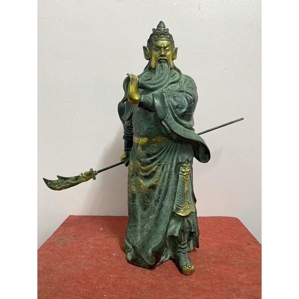 Tượng đồng ông quan công