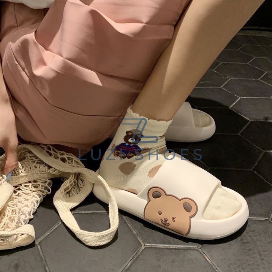 Dép bánh mì quai ngang unisex hình gấu phát sáng 2 màu đen trắng, dép nhựa nử đi mưa, học sinh đi học cute