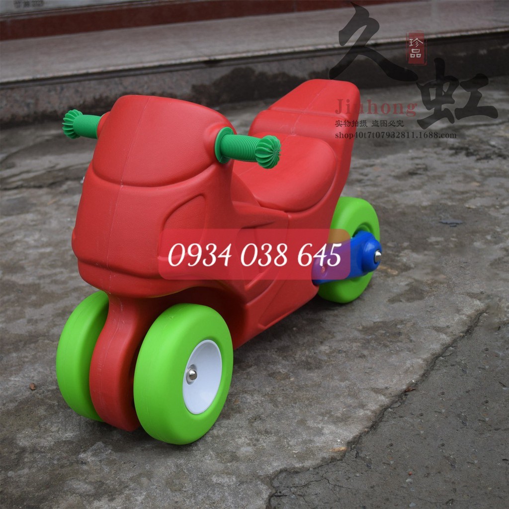 Xe chòi chân giá rẻ hình xe moto cho bé tại tphcm