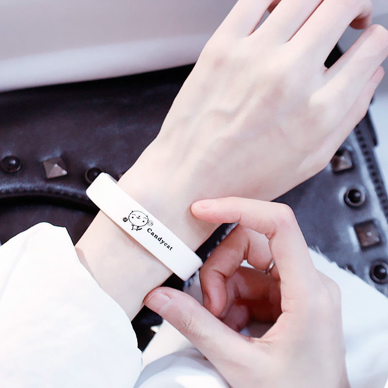 Vòng tay thể thao bằng silicon họa tiết hoạt hình đáng yêu cho bé