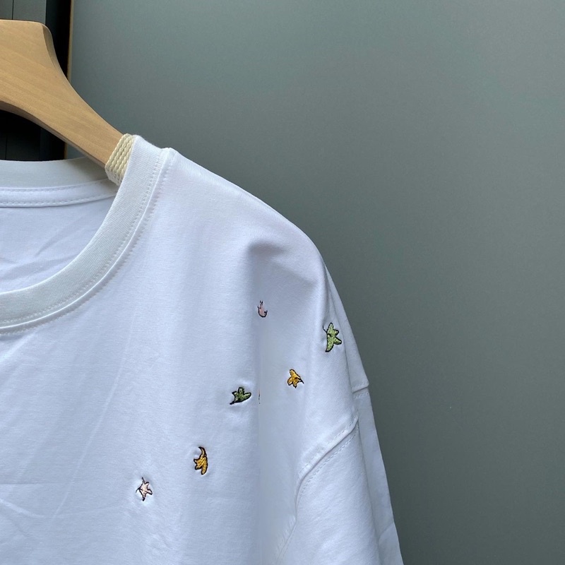 Áo thun thêu Heartstopper theo yêu cầu chất liệu cotton 4c chất dày dặn, cao cấp.