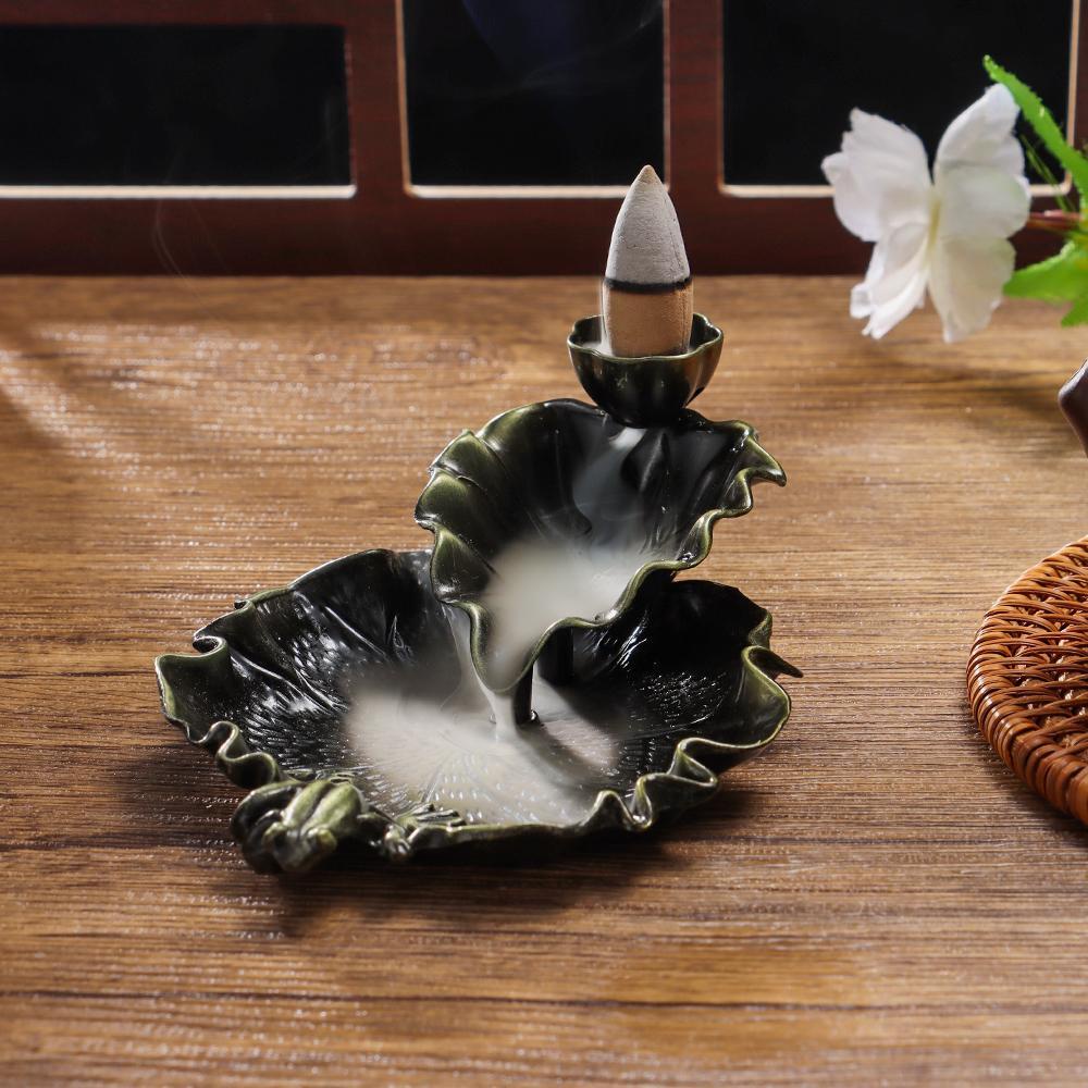 Thác Khói Trầm Hương Hình Lá Sen Độc Đáo Trang Trí Nhà Cửa