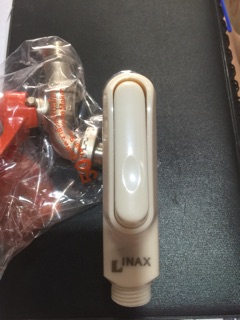 Vòi xịt vệ sinh INAX