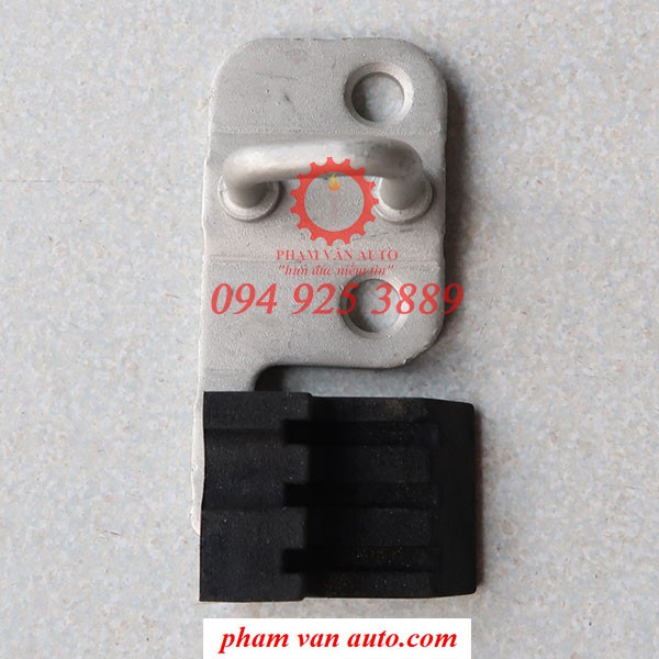 Ngoàm khoá cửa hậu Ford Transit CHÍNH HÃNG, Ngàm ngậm khoá cửa ô tô