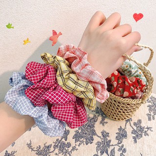 Scrunchies dây cột tóc hoa cúc