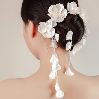 Cài tóc cô dâu dải hoa vải thanh lịch