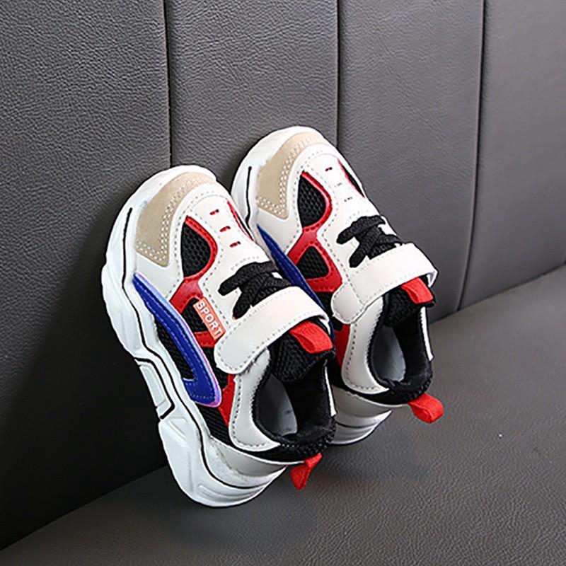 Giày thể thao xinh xắn dành cho bé