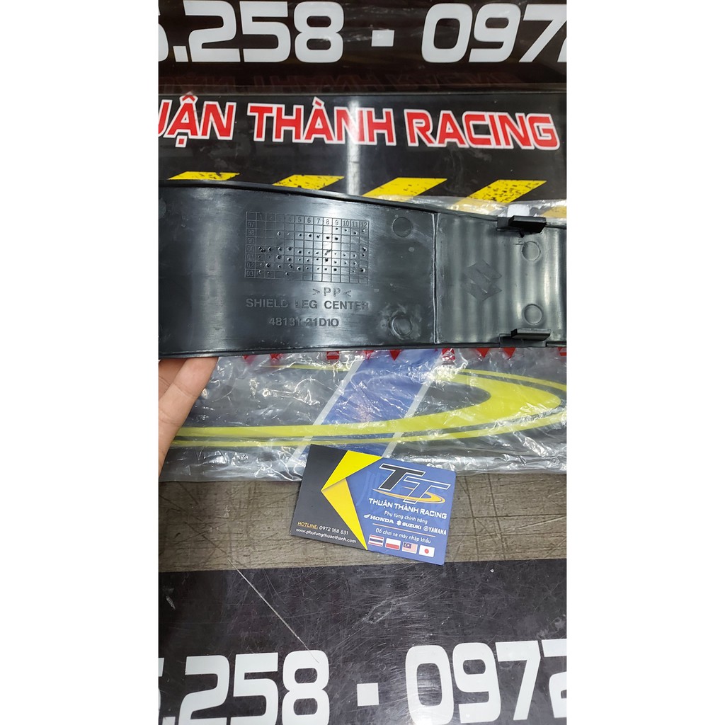 Yếm đen giữa Su Sport/Xipo/RGV/Satria 2K (Nhám) Zin Indo