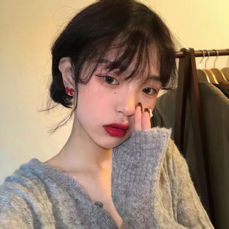 Khuyên tai nơ màu đỏ thời trang xinh xắn