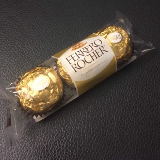Kẹo sô cô la hiệu Ferrero Rocher