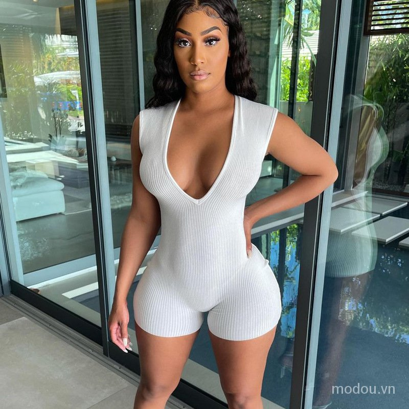 Jumpsuit Sát Nách Thiết Kế Cổ Chữ V Quyến Rũ | BigBuy360 - bigbuy360.vn