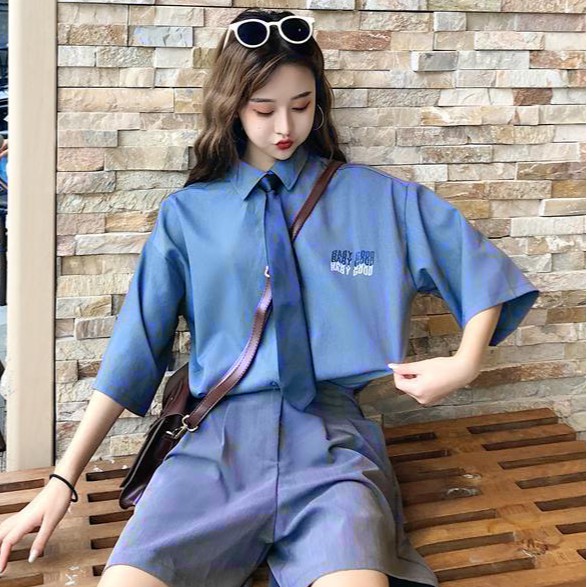 Áo sơ mi trắng dài tay , in chữ ngực - Vải Thô Lụa, dáng suông BAO ĐẸP574P343
