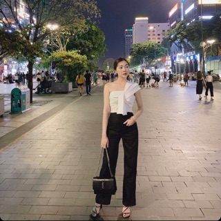 Áo croptop lệch vai bên cuốn vạt cách điệu - by SugarG